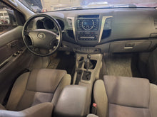 Charger l&#39;image dans la galerie, Toyota Hilux 3.0 Diesel Automatique 07 / 2011