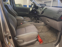 Charger l&#39;image dans la galerie, Toyota Hilux 3.0 Diesel Automatique 07 / 2011