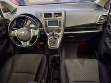 Charger l&#39;image dans la galerie, Toyota Verso S 1.3 Essence Automatique 01 / 2013
