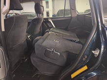 Charger l&#39;image dans la galerie, Toyota Land Cruiser 2.8 Diesel Automatique 12 / 2020