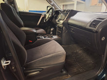 Charger l&#39;image dans la galerie, Toyota Land Cruiser 2.8 Diesel Automatique 12 / 2020
