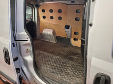 Charger l&#39;image dans la galerie, Opel Combo 1.6 Diesel Manuelle 07 / 2017
