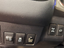 Charger l&#39;image dans la galerie, Toyota Rav 4 2.0 Essence 4x4 Manuelle 03 / 2014