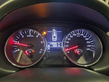 Load image into Gallery viewer, Nissan Qashqai +2 1.6 Diesel Manuelle 04 / 2013