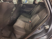 Afbeelding in Gallery-weergave laden, Toyota Auris 1.8 Hybride Automatique 10 / 2014