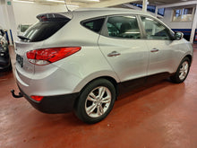 Afbeelding in Gallery-weergave laden, Hyundai IX 35 2.0 essence Automatique 01 / 2011