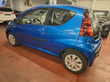 Afbeelding in Gallery-weergave laden, Peugeot 107 1.0 Essence Manuelle 11 / 2013