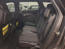 Charger l&#39;image dans la galerie, Peugeot 5008 1.6 Essence GT Line Automatique 07 / 2017