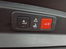 Charger l&#39;image dans la galerie, Peugeot 5008 1.6 Essence GT Line Automatique 07 / 2017