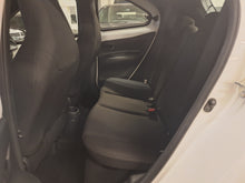 Charger l&#39;image dans la galerie, Toyota Aygo X 1.0 Essence Automatique 03 / 2024