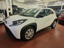 Charger l&#39;image dans la galerie, Toyota Aygo X 1.0 Essence Automatique 03 / 2024