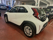 Charger l&#39;image dans la galerie, Toyota Aygo X 1.0 Essence Automatique 03 / 2024