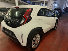 Charger l&#39;image dans la galerie, Toyota Aygo X 1.0 Essence Automatique 03 / 2024