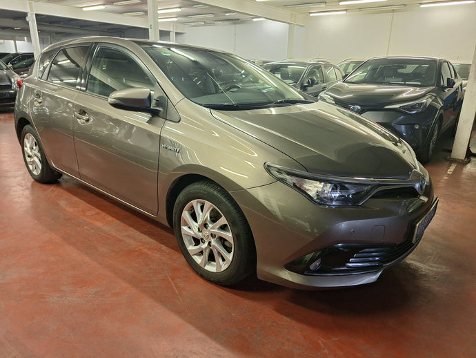 Toyota Auris 1.8 Hybride Automatique 07 / 2016