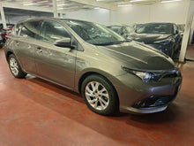 Charger l&#39;image dans la galerie, Toyota Auris 1.8 Hybride Automatique 07 / 2016