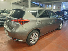 Charger l&#39;image dans la galerie, Toyota Auris 1.8 Hybride Automatique 07 / 2016