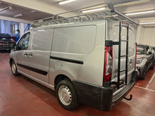 Afbeelding in Gallery-weergave laden, Toyota Proace 2.0 Diesel Manuelle 03 / 2016