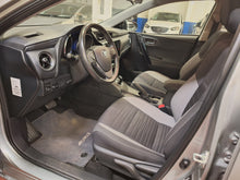 Charger l&#39;image dans la galerie, Toyota Auris 1.8 Hybride Automatique 08 / 2016