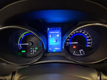 Charger l&#39;image dans la galerie, Toyota Auris 1.8 Hybride Automatique 08 / 2016