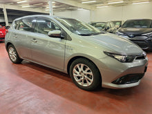 Charger l&#39;image dans la galerie, Toyota Auris 1.8 Hybride Automatique 08 / 2016