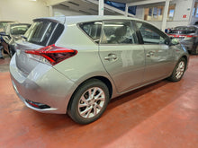 Charger l&#39;image dans la galerie, Toyota Auris 1.8 Hybride Automatique 08 / 2016