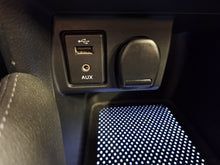 Charger l'image dans la galerie, Nissan Micra 0.9 Essence Manuelle 05 / 2018