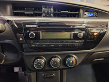 Afbeelding in Gallery-weergave laden, Toyota Corolla 1.3 Essence Manuelle 03 / 2014