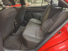 Afbeelding in Gallery-weergave laden, Toyota Corolla 1.3 Essence Manuelle 03 / 2014