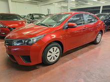 Afbeelding in Gallery-weergave laden, Toyota Corolla 1.3 Essence Manuelle 03 / 2014