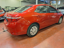 Afbeelding in Gallery-weergave laden, Toyota Corolla 1.3 Essence Manuelle 03 / 2014