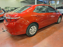 Afbeelding in Gallery-weergave laden, Toyota Corolla 1.3 Essence Manuelle 03 / 2014