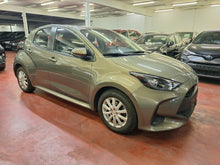 Afbeelding in Gallery-weergave laden, Toyota Yaris 1.5 Essence Manuelle 03 / 2021