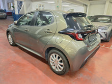 Afbeelding in Gallery-weergave laden, Toyota Yaris 1.5 Essence Manuelle 03 / 2021