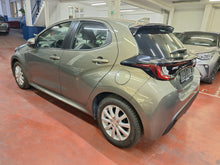 Afbeelding in Gallery-weergave laden, Toyota Yaris 1.5 Essence Manuelle 03 / 2021