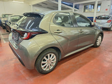 Afbeelding in Gallery-weergave laden, Toyota Yaris 1.5 Essence Manuelle 03 / 2021