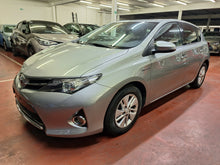 Charger l'image dans la galerie, Toyota Auris 1.8 Hybride Automatique 04 / 2014
