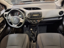 Charger l'image dans la galerie, Toyota Yaris 1.0 Essence Manuelle 01 / 2015