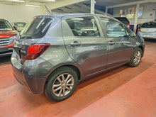 Charger l'image dans la galerie, Toyota Yaris 1.0 Essence Manuelle 01 / 2015