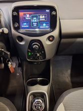 Load image into Gallery viewer, Toyota Aygo 1.0 Essence Manuelle 03 / 2021