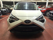 Load image into Gallery viewer, Toyota Aygo 1.0 Essence Manuelle 03 / 2021
