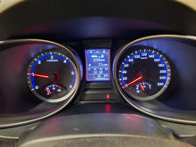 Load image into Gallery viewer, Hyundai Santa Fe 2.0 Diesel Manuelle 04 / 2014