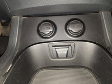 Load image into Gallery viewer, Hyundai Santa Fe 2.0 Diesel Manuelle 04 / 2014