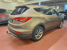 Load image into Gallery viewer, Hyundai Santa Fe 2.0 Diesel Manuelle 04 / 2014