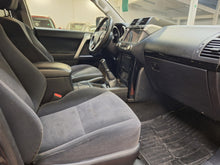 Charger l'image dans la galerie, Toyota Land Cruiser 2.8 Diesel Manuelle 11 / 2017
