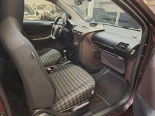 Load image into Gallery viewer, Toyota IQ 1.0 Essence Manuelle 09 / 2010