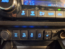 Afbeelding in Gallery-weergave laden, Toyota Hilux 2.4 Diesel Manuelle 03 / 2018