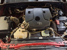 Afbeelding in Gallery-weergave laden, Toyota Hilux 2.4 Diesel Manuelle 03 / 2018