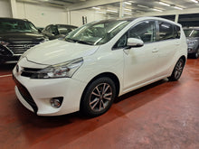 Afbeelding in Gallery-weergave laden, Toyota Verso 1.8 Essence Manuelle 05 / 2013