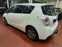 Afbeelding in Gallery-weergave laden, Toyota Verso 1.8 Essence Manuelle 05 / 2013