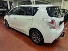 Afbeelding in Gallery-weergave laden, Toyota Verso 1.8 Essence Manuelle 05 / 2013